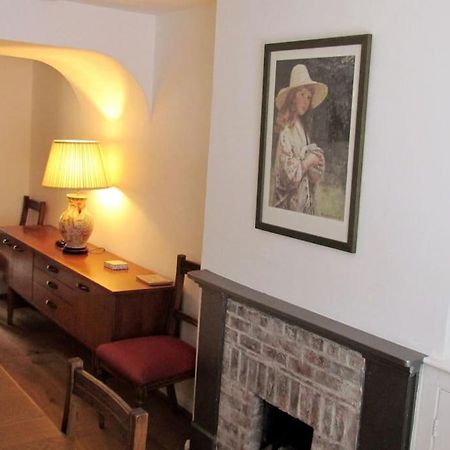 Welcoming Cottage In Chichester Near City Centre מראה חיצוני תמונה
