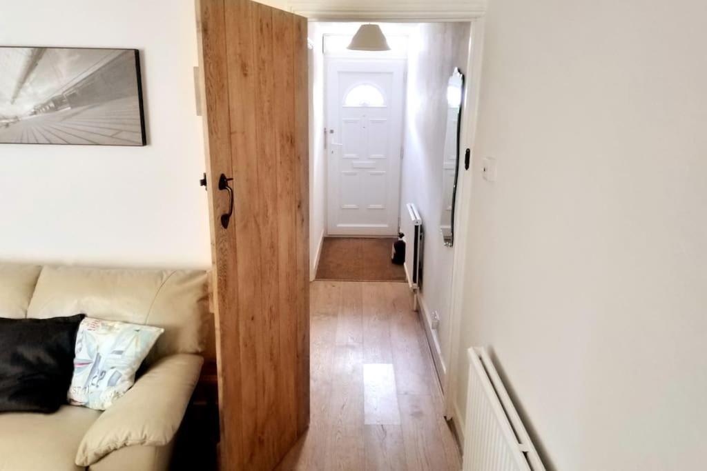 Welcoming Cottage In Chichester Near City Centre מראה חיצוני תמונה