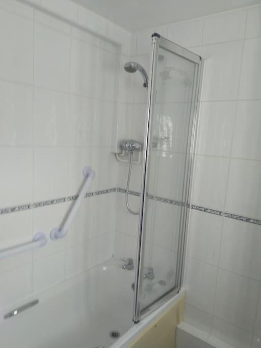 Welcoming Cottage In Chichester Near City Centre מראה חיצוני תמונה