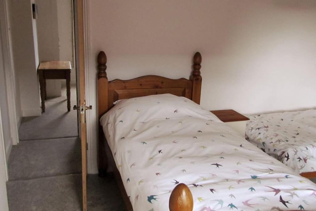 Welcoming Cottage In Chichester Near City Centre מראה חיצוני תמונה